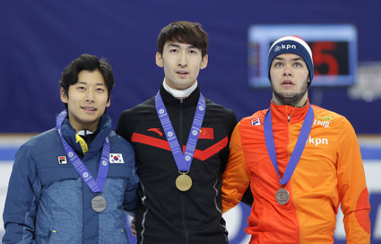 现四强对峙 现四强对峙